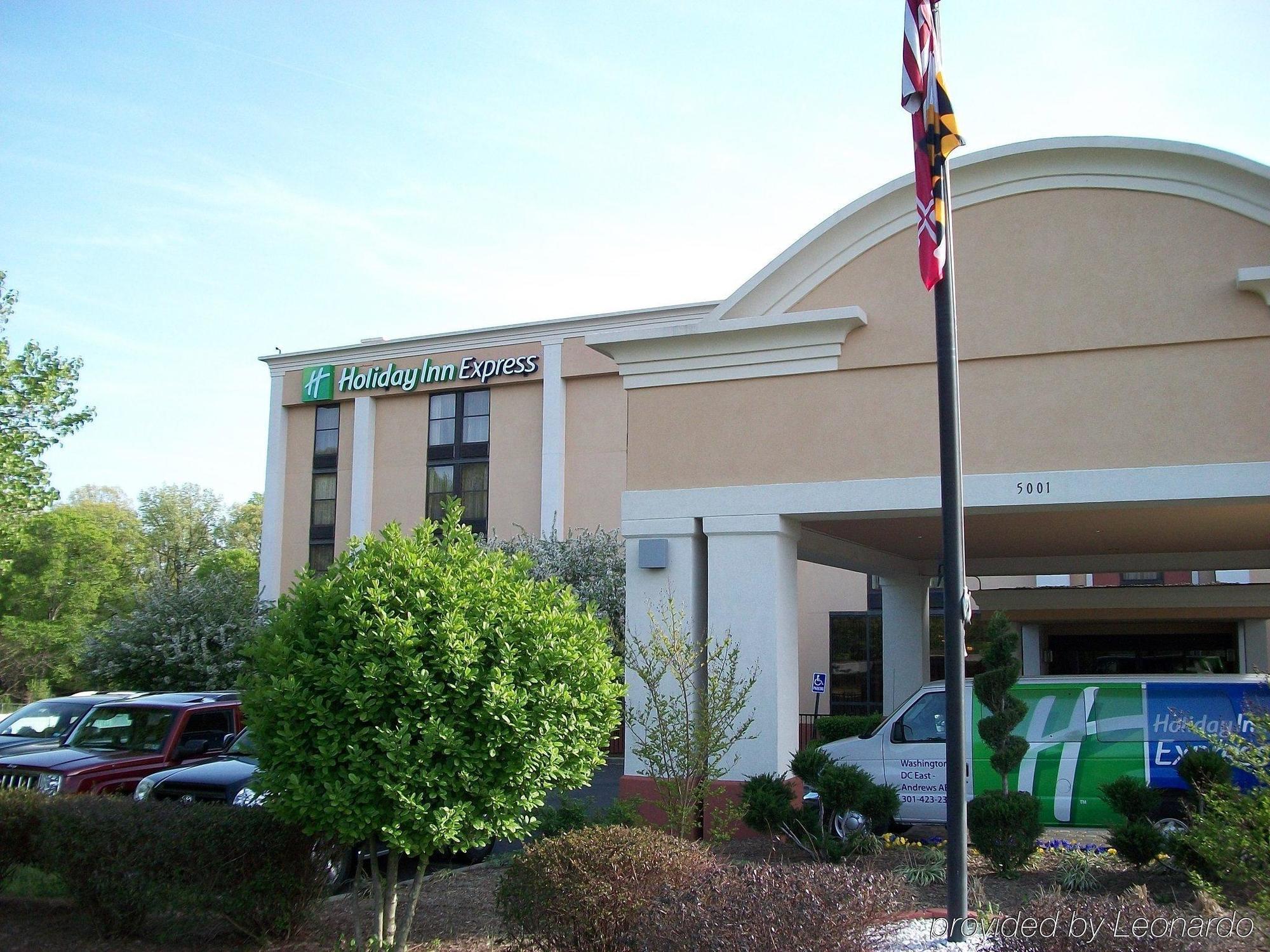 Holiday Inn Express Washington Dc East- Andrews Afb By Ihg Camp Springs Exterior photo